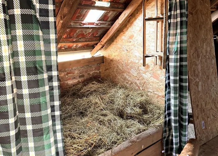 Bett Im Heu-Koje Mit Schlafsack Free Wifi